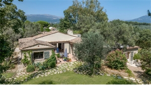 villa à la vente -   06560  VALBONNE, surface 200 m2 vente villa - UBI461556911